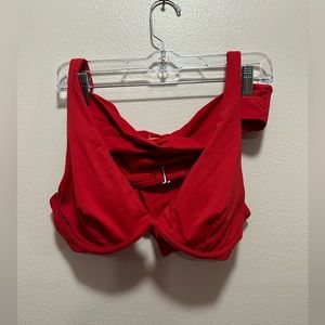 Athleta swim suit bottoms are m and top is 36b/c